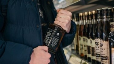 Фото: Житель Череповца попался на краже алкоголя и продуктов