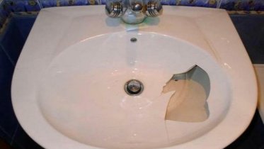 Фото: В Череповце Росгвардия усмиряла буйного посетителя торгового центра