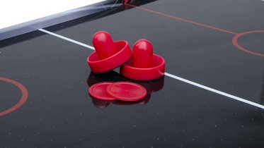 Фото: Зоны отдыха с аэрохоккеем появятся в череповецкой школе