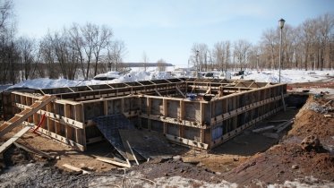 Фото: «Ленту памяти» начали строить в череповецком парке Победы