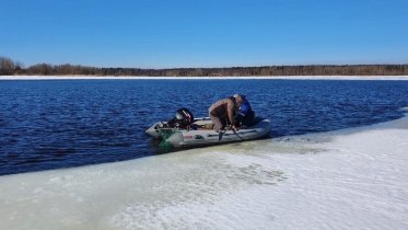 Фото: 40 рыбаков выявили спасатели на льду Шексны