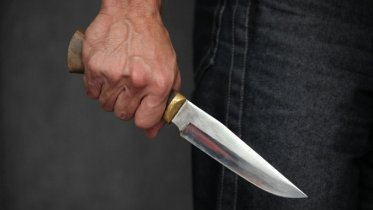 Фото: В череповецком магазине усмиряли посетителя, угрожавшего ножом