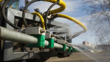 Фото: В Череповце начали пылесосить дороги