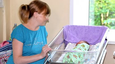 Фото: В роддоме Череповца разрешили партнерские роды