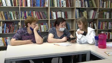 Фото: Череповчан старше 60 лет учат компьютерной грамотности