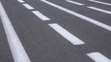 Фото: Свыше 50 тысяч квадратных метров разметки нанесут на дороги Череповца