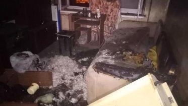 Фото: В Череповце после пожара на Тимохина госпитализировали мужчину