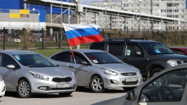 Фото: Первомай в Череповце встретили автопробегом