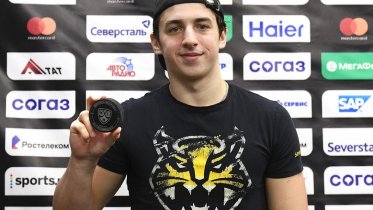 Фото: ХК «Северсталь» заключил новый контракт с молодым форвардом Русланом Абросимовым