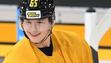 Фото: Хоккеист Егор Чезганов сменит Череповец на Владивосток