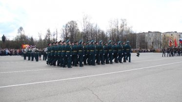 Фото: Военный Парад в честь Дня Победы состоялся в Череповце