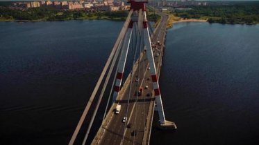 Фото: В Череповце до сих пор не удается найти упавшую с моста девочку