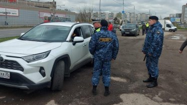 Фото: Семь автомобилей арестовали у череповчан-должников