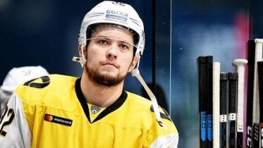 Фото: В ХК «Северсталь» рассказали подробности ухода защитника Ильи Хохлова