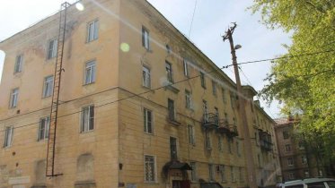 Фото: В старом доме на Сталеваров запланирован долгожданный ремонт крыши