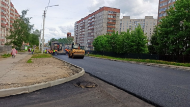 Фото: В Череповце улицу Первомайскую открыли для транспорта