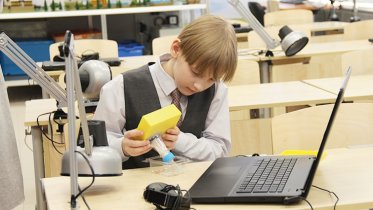 Фото: В череповецкую школу поступила техника для нового кванториума