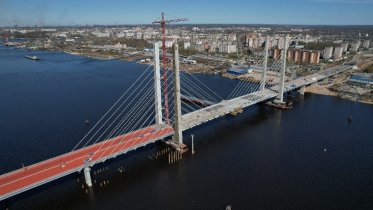 Фото: Асфальтирование Архангельского моста подходит к концу в Череповце