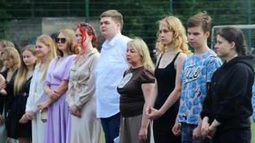 Фото: В школах Череповца стартовали выпускные