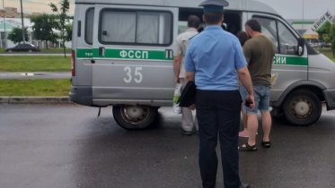 Фото: Пять автомобилей должников арестованы в Череповце