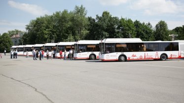 Фото: 8 газомоторных автобусов прибыли в Череповец