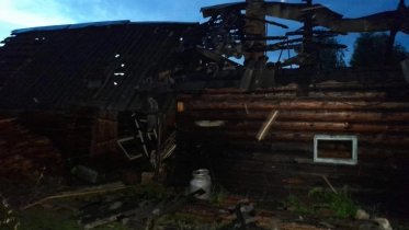 Фото: В Череповецком районе у пенсионера сгорела баня