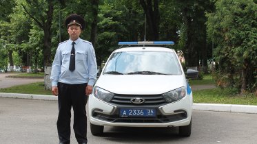 Фото: Лесной пожар удалось предотвратить полицейскому из Череповца
