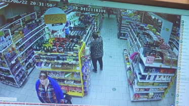 Фото: Череповчанка повадилась воровать кофе в супермаркете