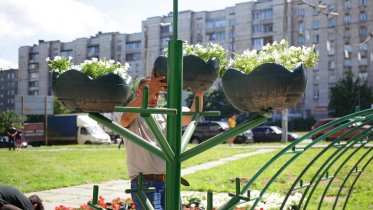 Фото: Красноармейскую площадь облагородили для пожилых людей