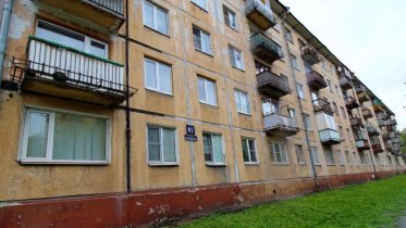 Фото: В Череповце демонтируют аварийные балконы