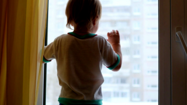 Фото: Суд простил мать из Череповца, по вине которой из окна выпал ребенок