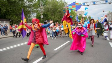 Фото: Свыше 20 коллективов выступит на фестивале уличных театров