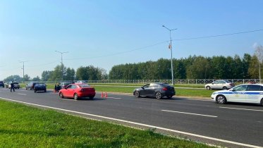 Фото: Первый большой рейд провели сотрудники ГИБДД на Южном шоссе