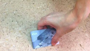 Фото: Житель Череповца решил купить продукты за счет подростка