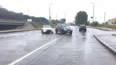 Фото: В Череповце на Молодежной произошло ДТП