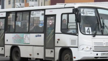 Фото: В череповецком автобусе из-за открытого на дороге люка травмировалась пассажирка