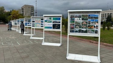 Фото: Первую уличную выставку открыли в Череповце