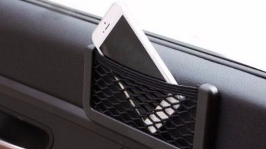 Фото: Таксист присвоил себе утерянный пассажиркой телефон