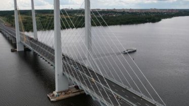 Фото: По новому мосту в Череповце проехал миллионный автомобиль