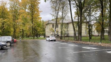 Фото: Движение и парковку на двух улицах ограничили в Череповце