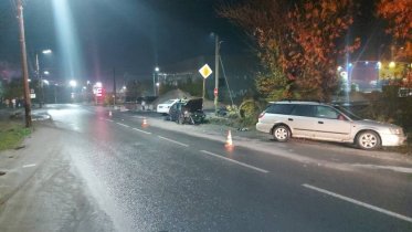 Фото: Вечером в Северном районе две легковушки не поделили дорогу