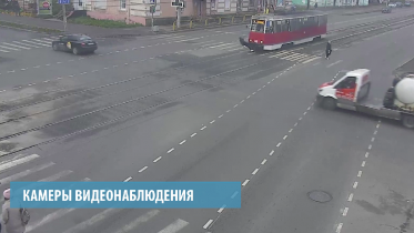 Фото: В Череповце под трамвай попал пешеход