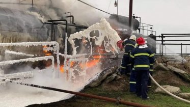 Фото: В Череповце загорелись емкости для мазута