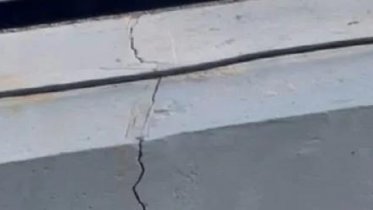 Фото: Новая набережная у Соборной горки треснула?