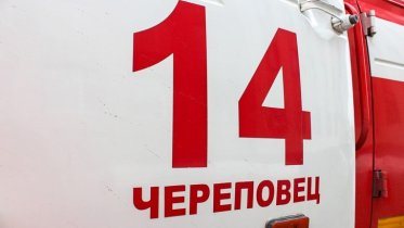 Фото: В Череповце в подъезде вспыхнула детская коляска