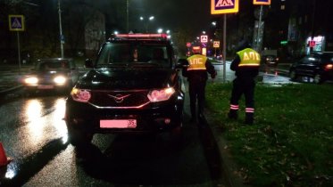 Фото: На проспекте Строителей «Патриот» сбил девушку