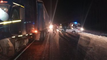 Фото: Под Череповцом произошла авария с грузовиком, есть пострадавший