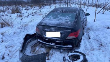 Фото: Под Череповцом иномарка вылетела в кювет, есть пострадавшие