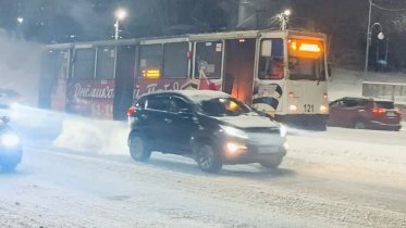 Фото: В Заягорбском районе загорелся трамвай