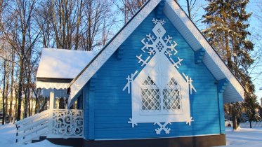 Фото: Дом Деда Мороза появился в Череповце